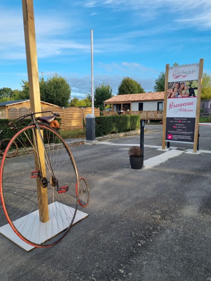 Camping Les Rives Du Lac Bois Morin Eksteriør billede