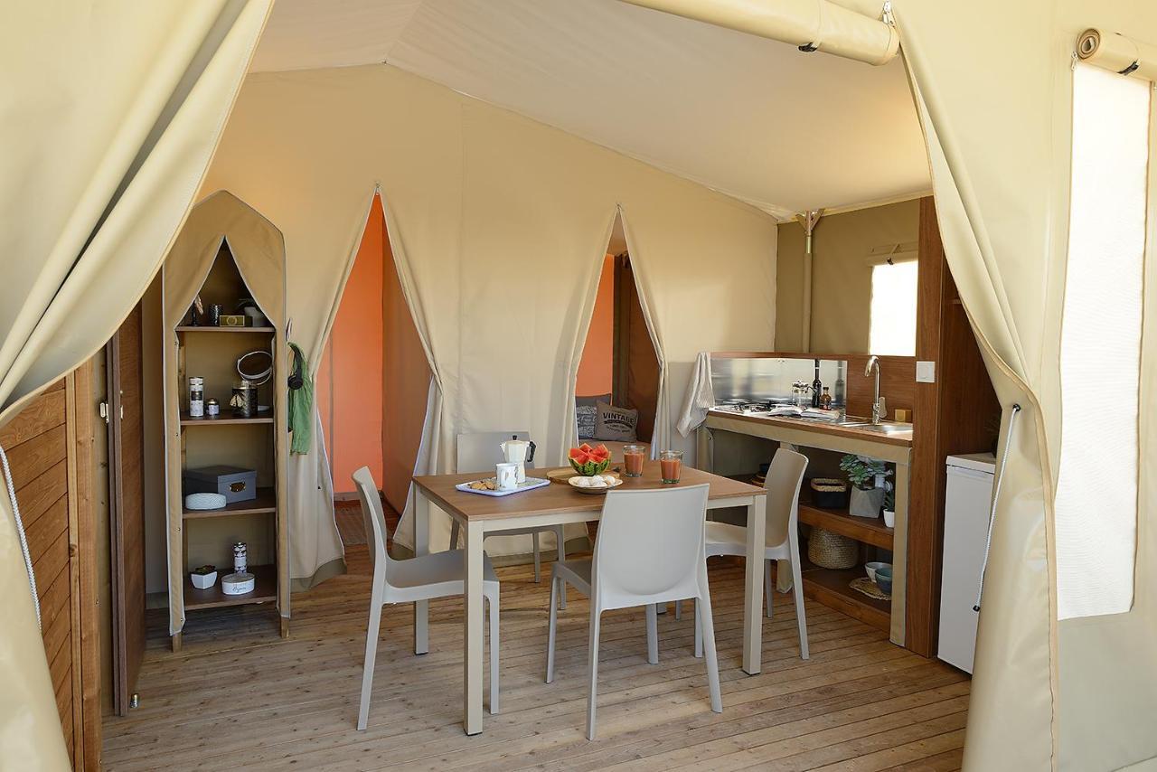 Camping Les Rives Du Lac Bois Morin Eksteriør billede