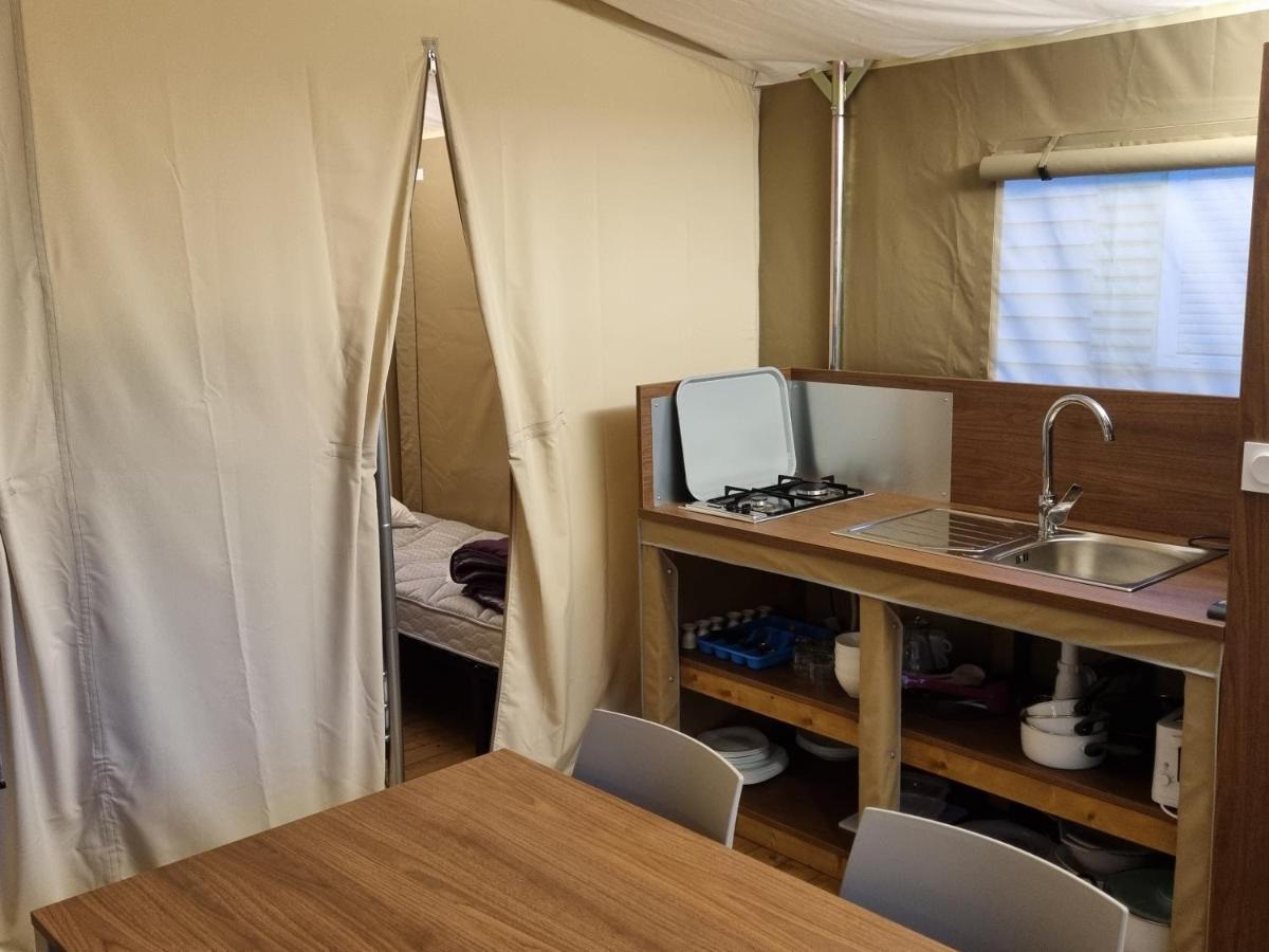 Camping Les Rives Du Lac Bois Morin Eksteriør billede